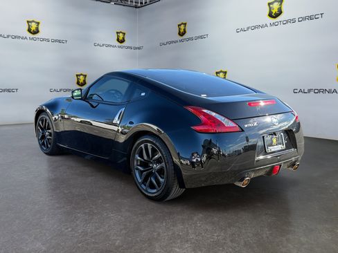 Used 2017 Nissan 370Z Coupe image 3
