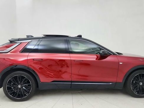 Used 2024 Cadillac Lyriq Sport image 6