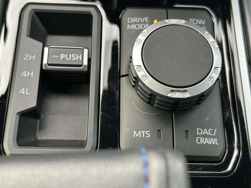 Used 2024 Toyota Tundra Platinum image 25