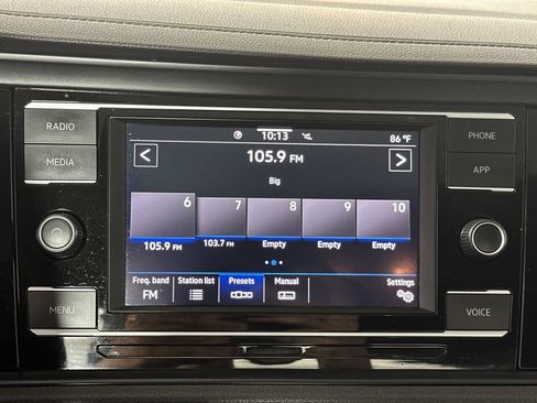 Used 2020 Volkswagen Jetta R-Line w/ R-Line Cold Weather Package image 22