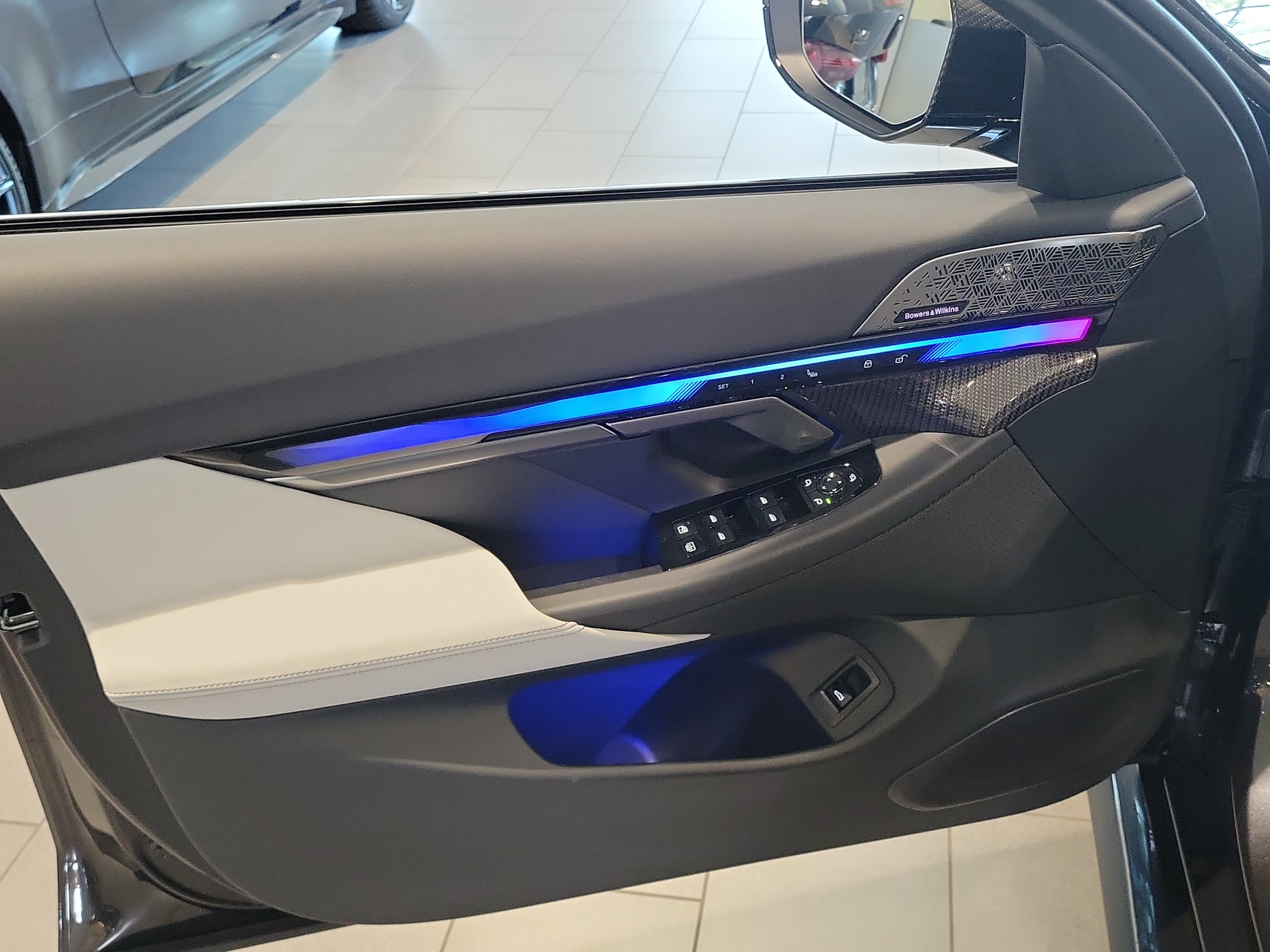 New 2027 BMW M5 w/ Carbon Package AWD/4WD image 13