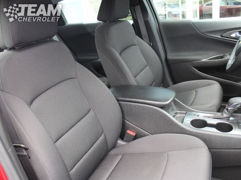 Used 2023 Chevrolet Malibu RS FWD image 28