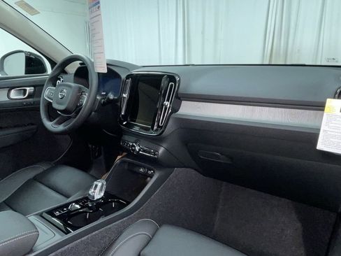 New 2026 Volvo XC40 B5 Plus w/ Protection Package Premier image 7