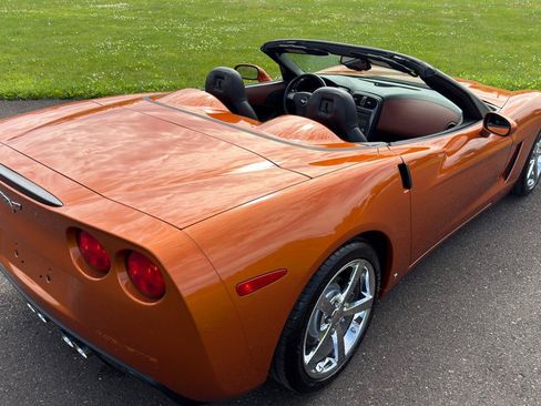 Used 2008 Chevrolet Corvette Convertible w/ Preferred Equipment Group RWD image 16
