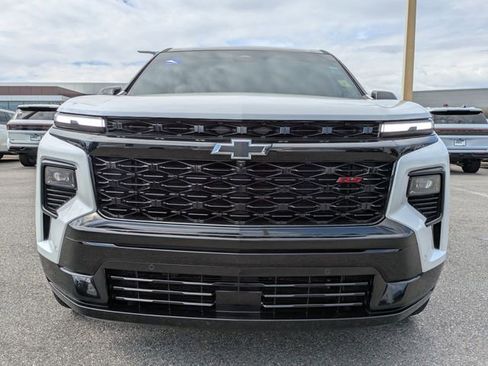 Used 2024 Chevrolet Traverse RS image 9