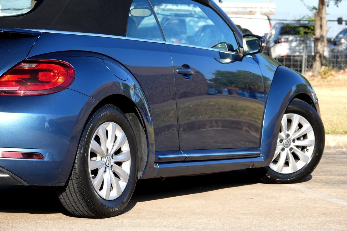 Used 2019 Volkswagen Beetle 2.0T S FWD image 35