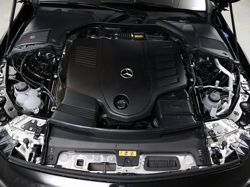 Certified 2024 Mercedes-Benz CLE 450 4MATIC Cabriolet image 35