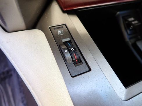 Used 2013 Lexus GX 460 Premium image 23