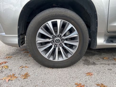 Used 2020 Lexus GX 460 Luxury image 36