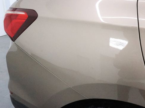 Used 2018 Chevrolet Equinox Premier image 22