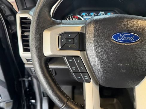 Used 2019 Ford F150 Lariat w/ Equipment Group 502A Luxury AWD/4WD image 21