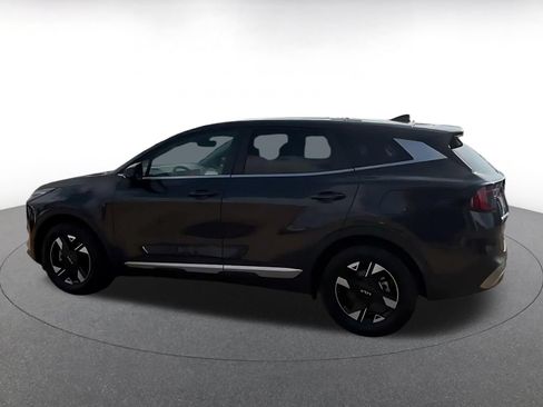 Used 2026 Kia Sportage LX FWD image 8
