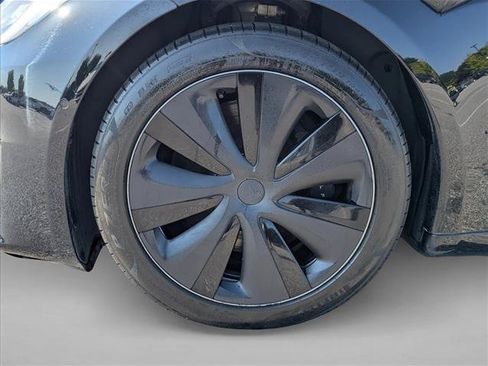 Used 2022 Tesla Model S AWD/4WD image 9
