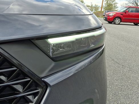 Used 2024 Honda Accord EX image 9