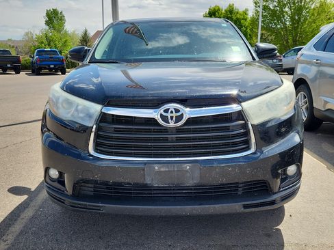 Used 2015 Toyota Highlander Plus AWD/4WD image 2