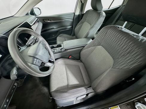 Used 2025 Toyota Camry LE image 13