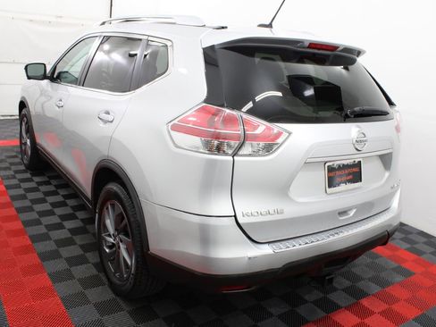 Used 2016 Nissan Rogue SL w/ SL Premium Package image 5