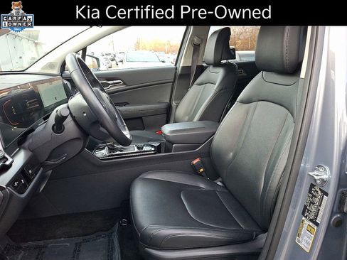 Certified 2025 Kia Sportage EX image 14