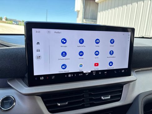 Used 2025 Ford Explorer Active w/ Active Comfort Package AWD/4WD image 34