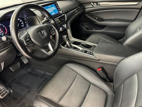Used 2021 Honda Accord Sport image 4