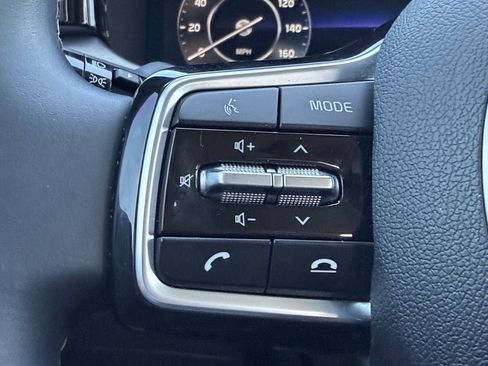 Certified 2023 Kia Sorento SX AWD/4WD image 30