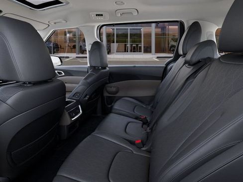 New 2026 Kia Carnival Hybrid FWD image 18