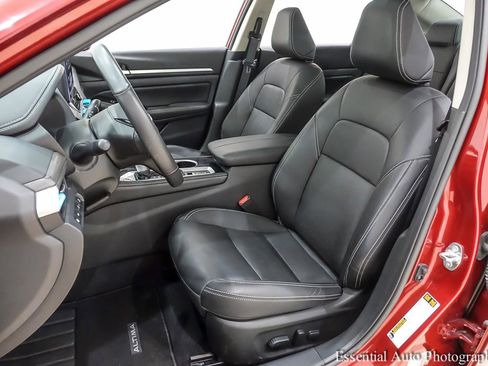 Used 2024 Nissan Altima 2.5 SL image 13