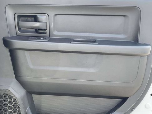 New 2026 RAM 2500 Tradesman w/ Chrome Appearance Group AWD/4WD image 18