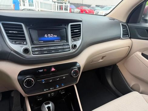 Used 2017 Hyundai Tucson SE FWD image 15