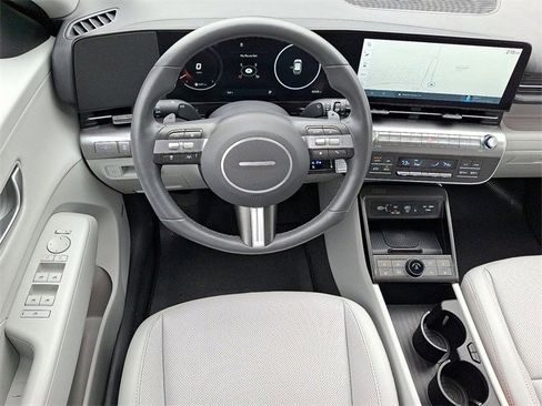 Certified 2025 Hyundai Kona Limited image 21