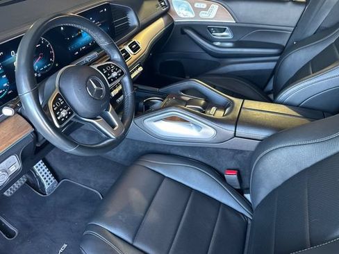 Used 2022 Mercedes-Benz GLS 450 4MATIC image 9