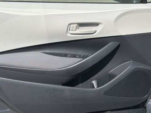 Used 2024 Toyota Corolla LE FWD image 10