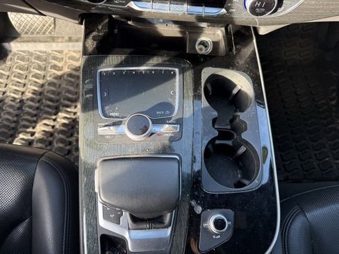 Used 2019 Audi Q7 3.0T Prestige w/ Prestige Package image 17