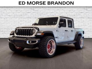 Used 2025 Jeep Gladiator Sport AWD/4WD video 1
