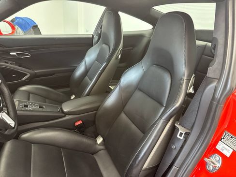 Used 2019 Porsche 911 Carrera GTS RWD image 6
