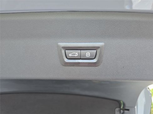 Used 2024 BMW X4 M40i image 5