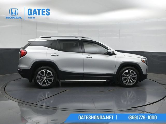 Used 2020 GMC Terrain SLT w/ Preferred Package FWD image 3