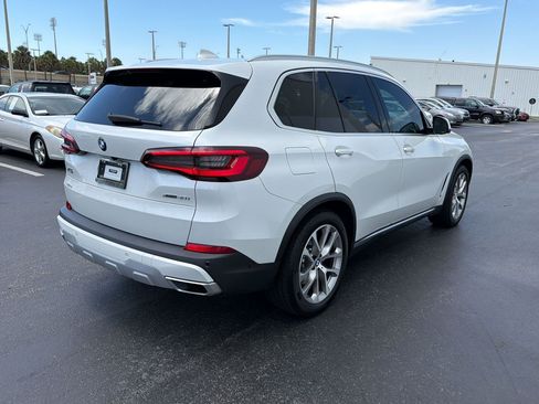 Used 2021 BMW X5 xDrive40i w/ Premium Package AWD/4WD image 9