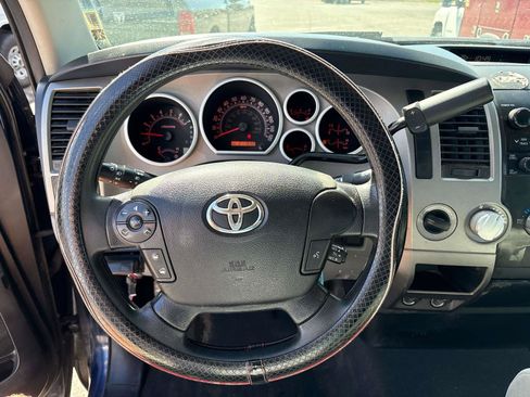 Used 2013 Toyota Tundra 4x4 Double Cab w/ Tow Pkg image 12