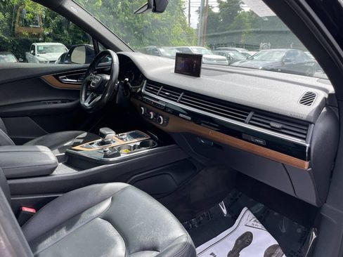 Used 2017 Audi Q7 3.0T Premium AWD/4WD image 11