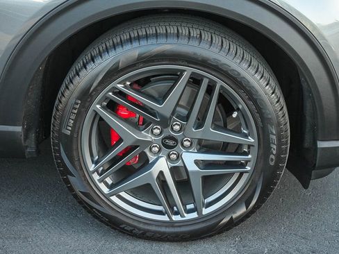 Used 2025 Ford Explorer ST w/ Sun And Sound Package RWD image 14