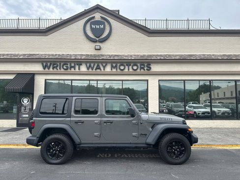 Used 2020 Jeep Wrangler Unlimited Sport AWD/4WD image 2
