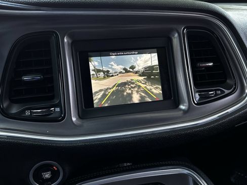 Used 2020 Dodge Challenger SXT RWD image 16