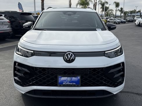New 2026 Volkswagen Tiguan SE R-Line FWD image 3