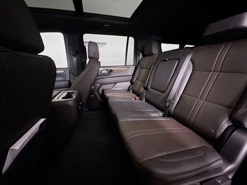 Used 2026 Chevrolet Suburban High Country w/ Sun And Tow Package AWD/4WD image 29
