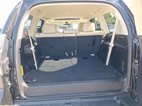 Used 2022 Lexus GX 460 Premium w/ Premium Package AWD/4WD image 36