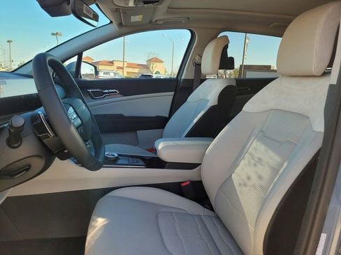 New 2026 Kia Sportage SX Prestige image 9