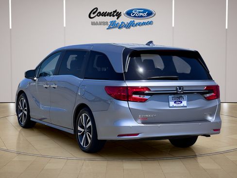 Used 2023 Honda Odyssey Touring image 7