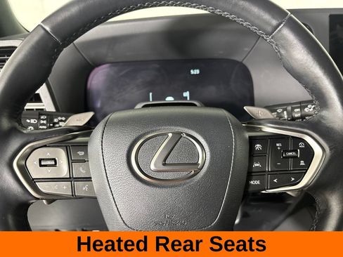 Used 2024 Lexus GX 550 w/ Cold Area Package AWD/4WD image 17