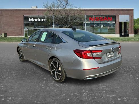 Used 2022 Honda Accord Sport image 2